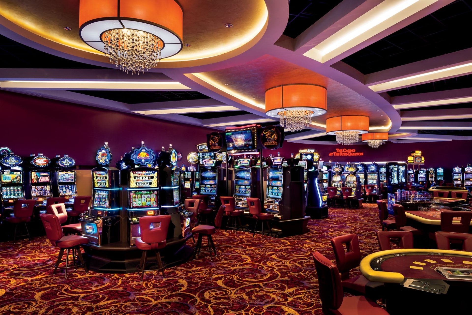 Canlı Casino'da NFT'ler: Geleceğin Oyunları?